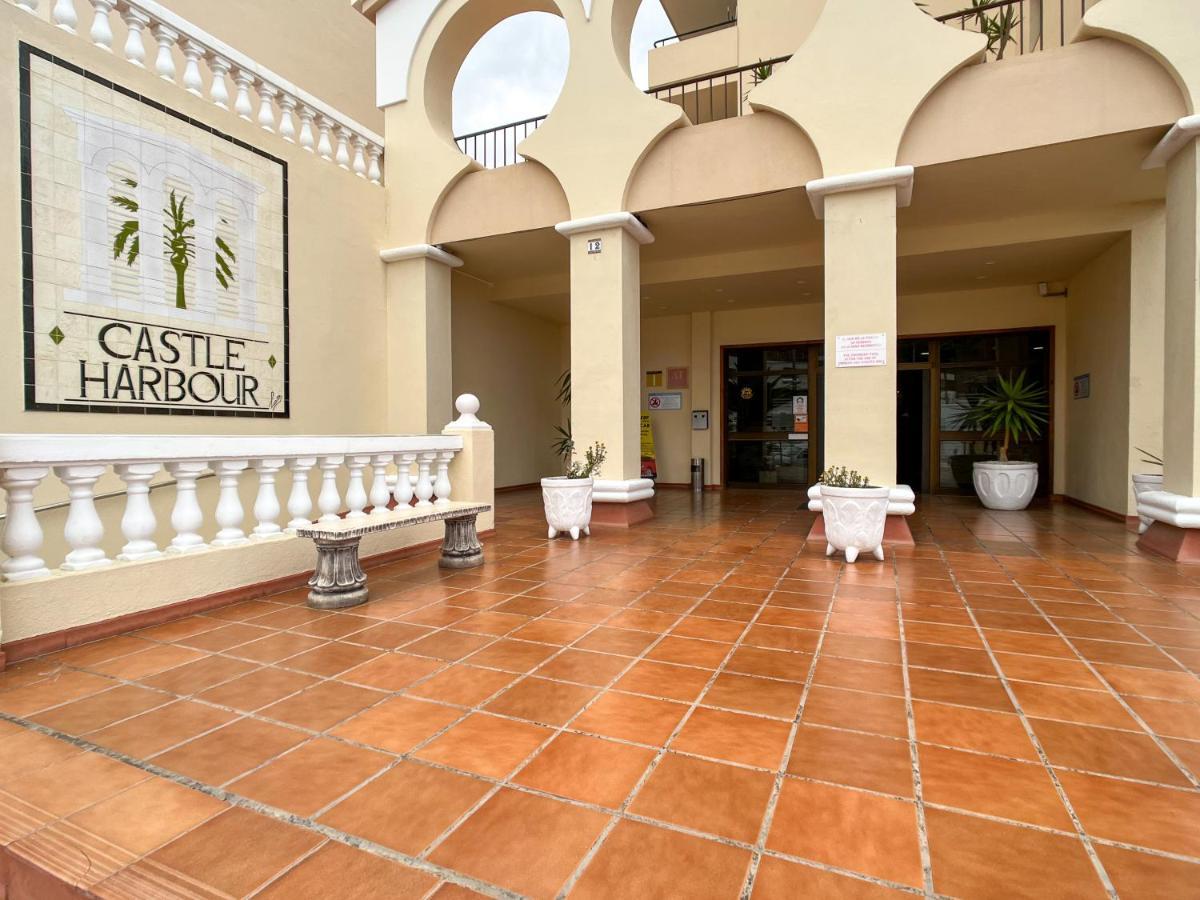 Korallia Guesthouse Castle Harbour Los Cristianos  Exterior foto